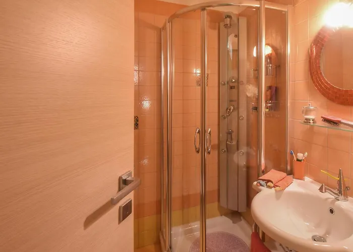 度假居 6 Bedroom Amazing In 罗马