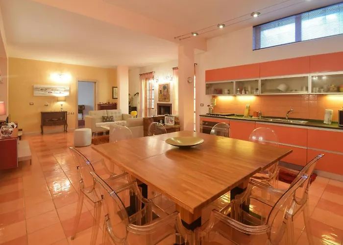 度假居 6 Bedroom Amazing In 罗马